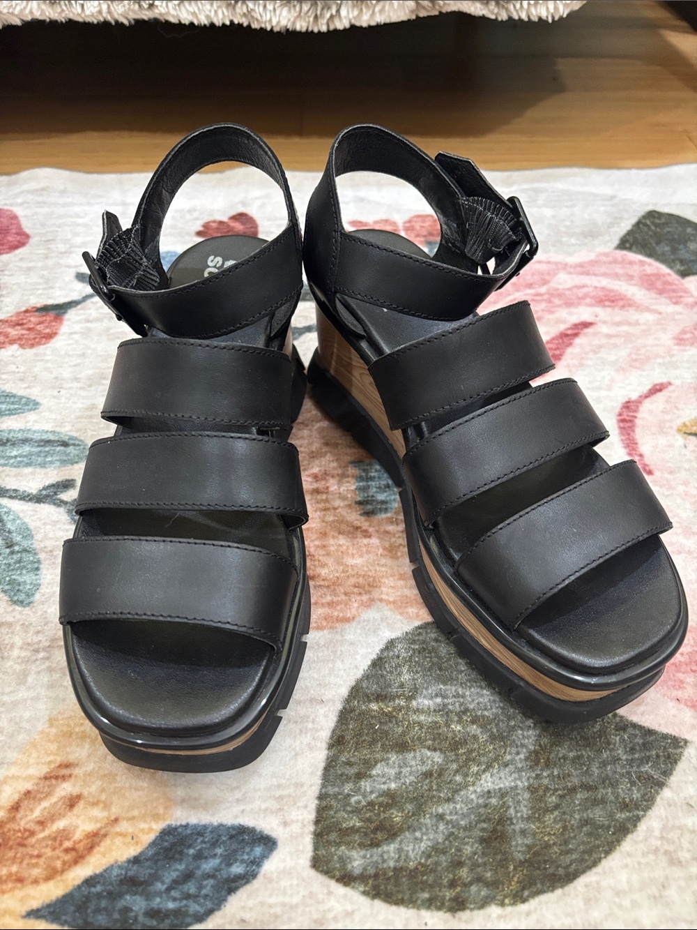 Sorel Black Leather Platform Strappy Sandals